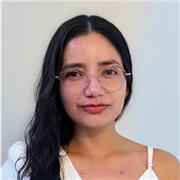 Monitora de Diseño Gráfico y Estrategia de Marketing lista para transformar tu vida. ¿Necesitas ayuda para crear contenido?